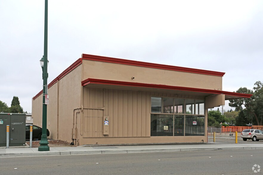 More Photos Of 853 Sycamore Ave, Hayward Storefront Retail Office For Lease