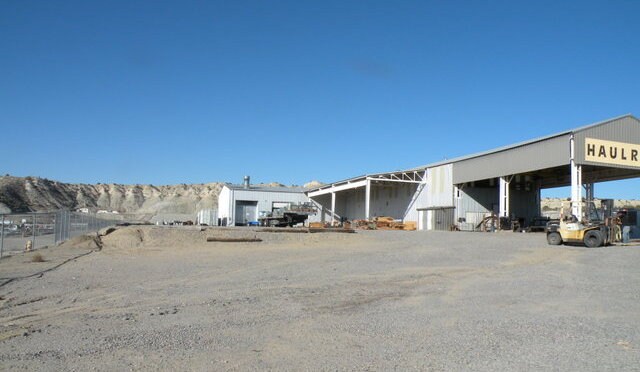 More Photos Of 201 Missouri, Bloomfield Warehouse For Sale