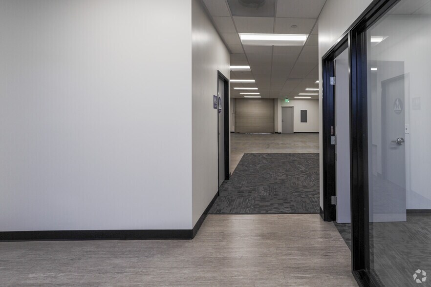 More Photos Of 720 E Carnegie Dr, San Bernardino Light Distribution For Lease