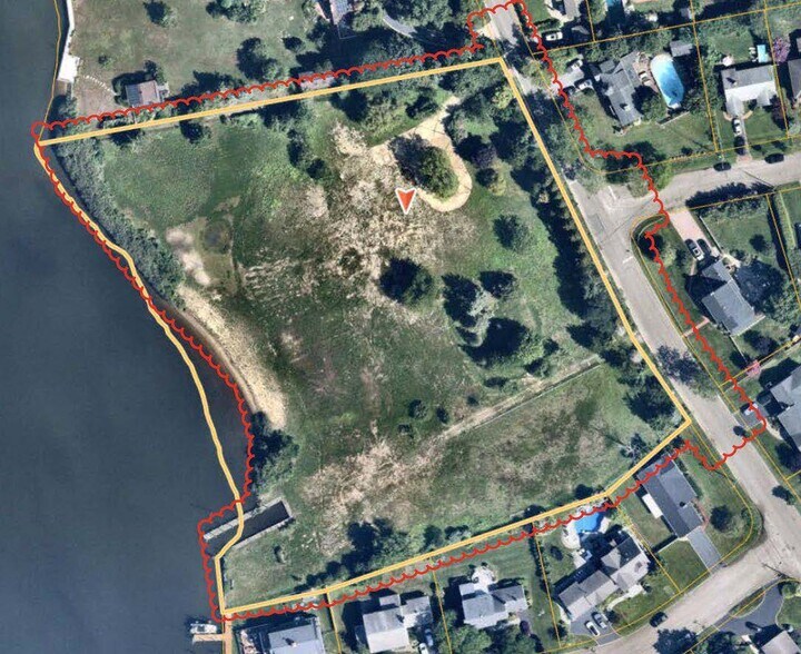 More Photos Of 66 Cedar Ln, Babylon Land For Sale