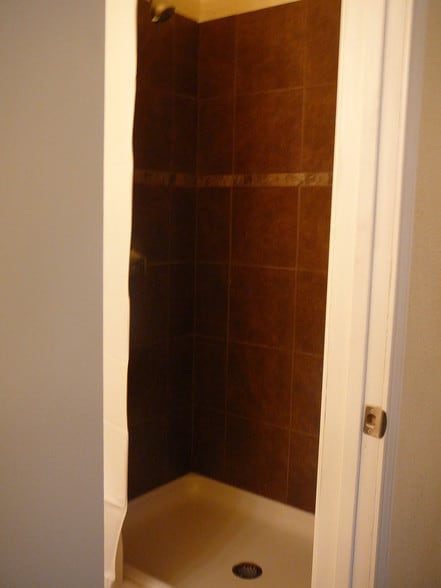 More Photos Of 128 S Main St, Holly Hotel For Sale