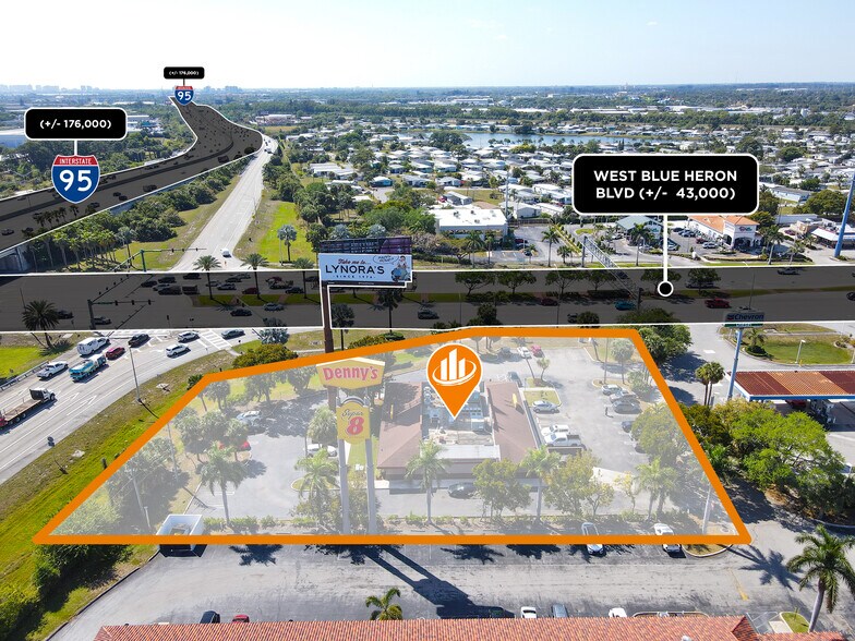 More Photos Of 4102 W Blue Heron Blvd, Riviera Beach Restaurant For Sale