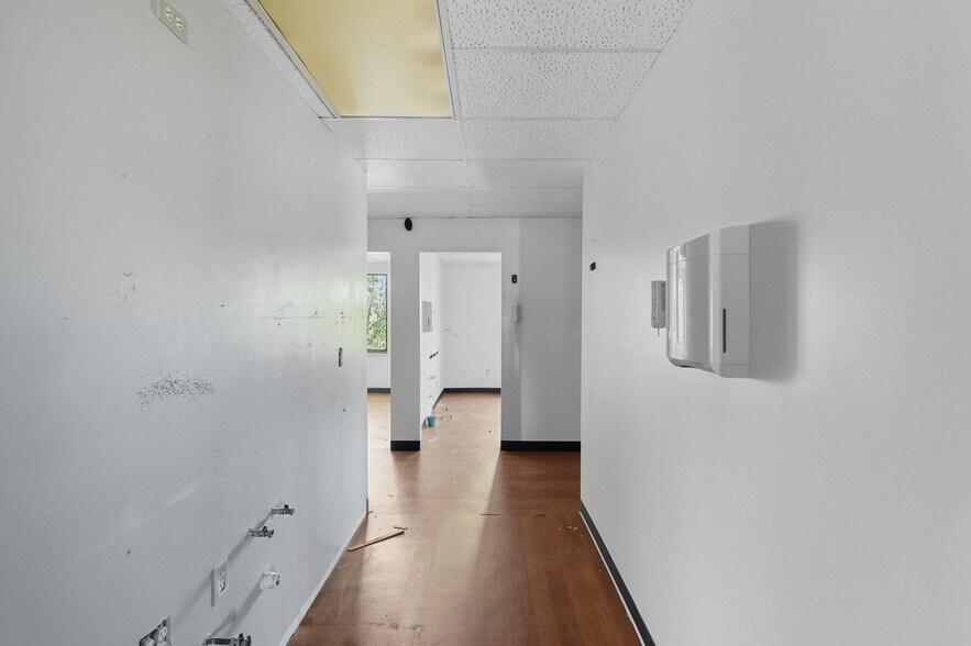 More Photos Of 9309-9319 Cincinnati-Columbus Rd, West Chester Office For Lease