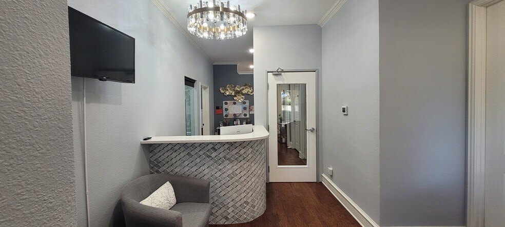 More Photos Of 1420 W Exchange Pky, Allen Coworking Space