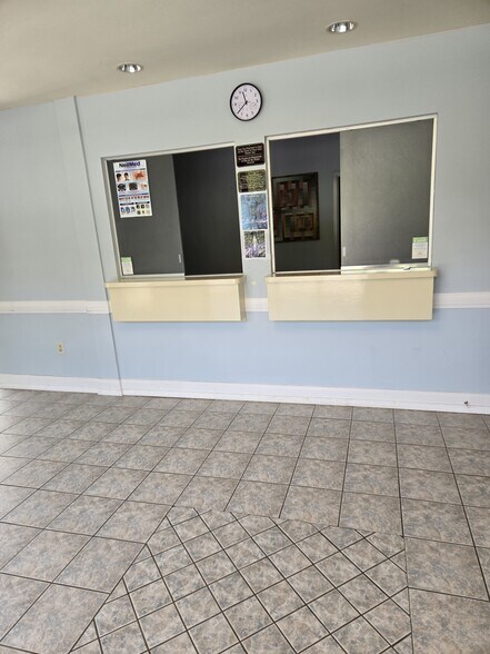 More Photos Of 6572 River Park Dr, Riverdale Office For Sale