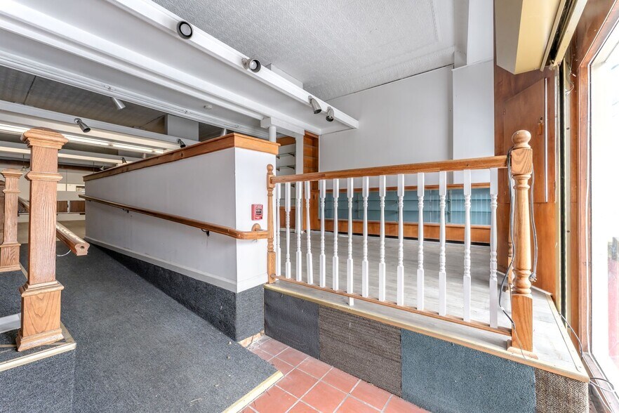 More Photos Of 1-5 Broadway, Bangor Apartments For Lease