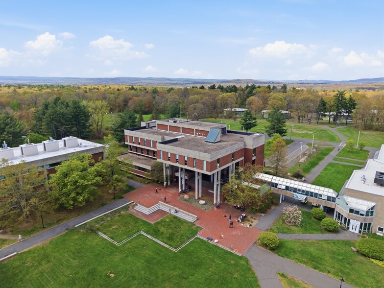 More Photos Of 893 West St, Amherst Schools For Sale