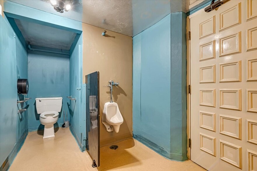 More Photos Of 837 W Linden St, Allentown Religious Facility For Sale