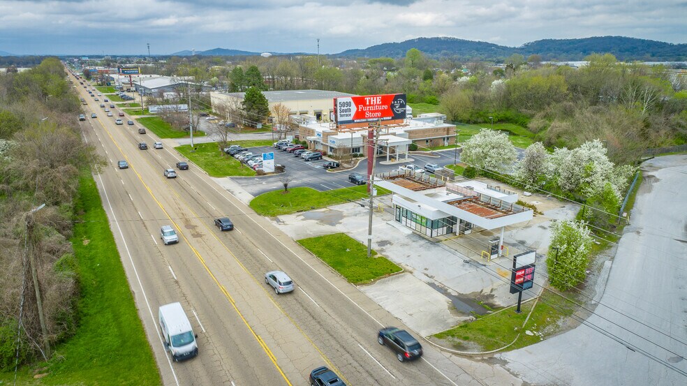 More Photos Of 2130 Amnicola Hwy, Chattanooga Service Station For Sale