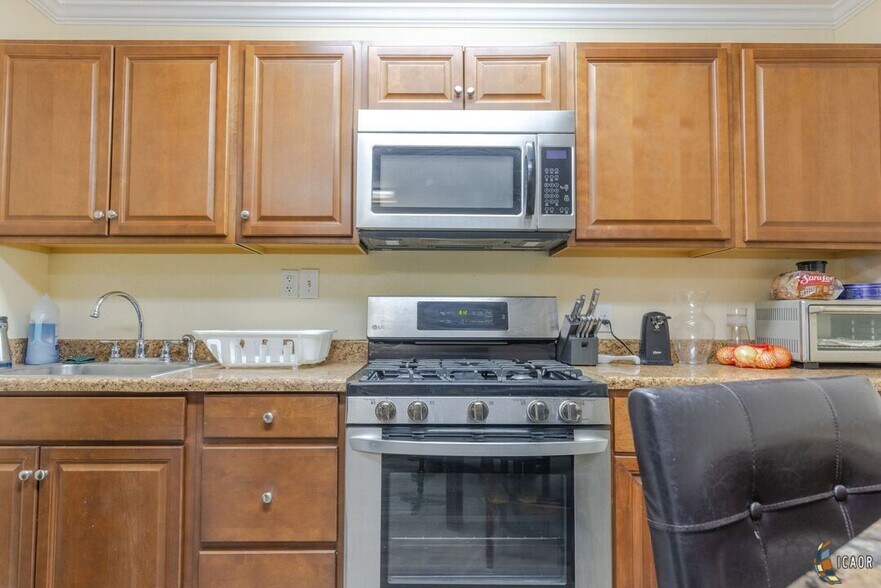 More Photos Of 1902 W Euclid Ave, El Centro Warehouse For Sale