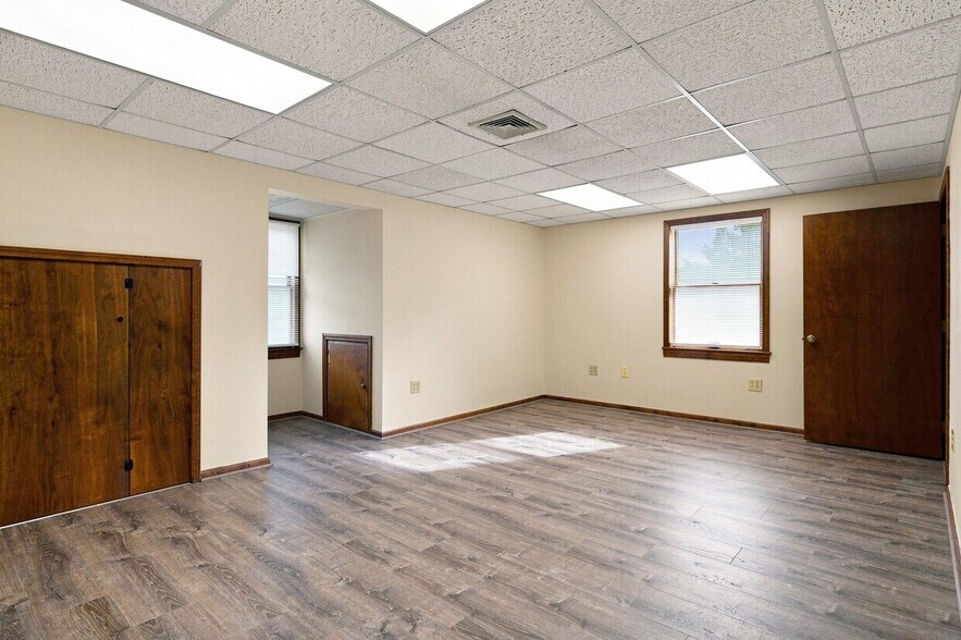 More Photos Of 478-488 Main St, Hampden Storefront Retail Office For Lease