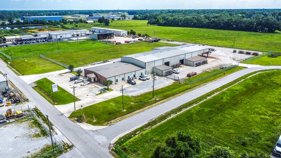 Primary Photo Of 1037 Freeman Rd, Broussard Warehouse For Lease