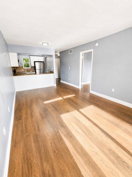 More Photos Of 2400 NW 16th Street Rd, Miami Apartments For Sale