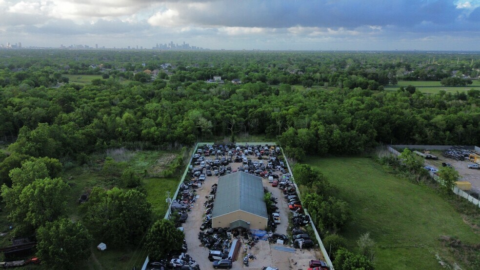 Primary Photo Of 5305 S Acres Dr, Houston Showroom For Sale