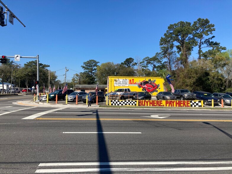 More Photos Of 1512 Cassat Ave, Jacksonville Auto Repair For Sale