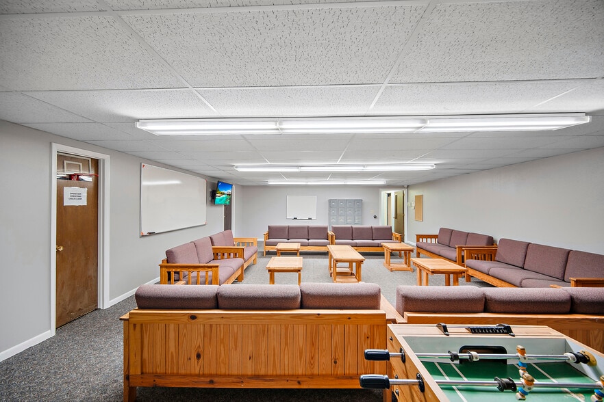 More Photos Of 820 N 30th St, Colorado Springs Religious Facility For Sale