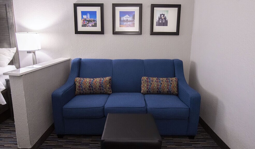 More Photos Of 6039 W Interstate 10, San Antonio Hotel For Sale