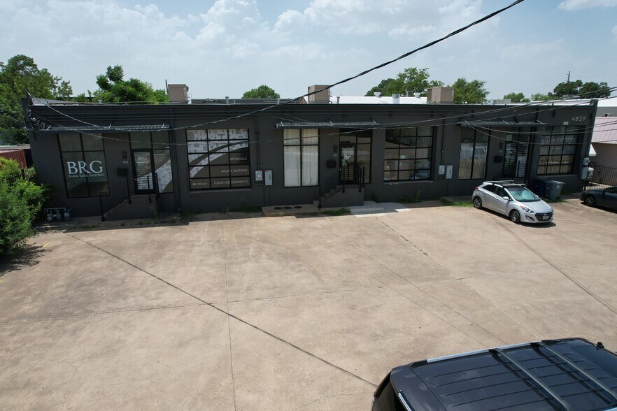 More Photos Of 4829 Gretna St, Dallas Industrial For Lease