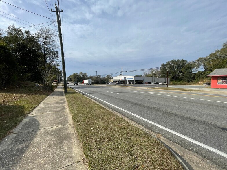 More Photos Of Hwy 82 E, Sylvester Self Storage For Sale