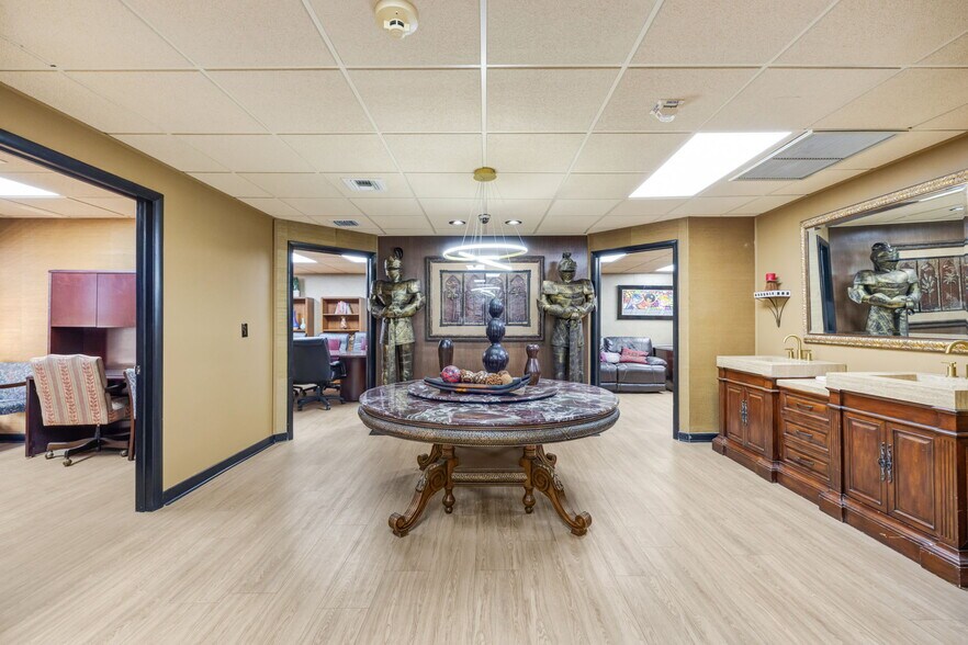 More Photos Of 101 Madeira Ave, Coral Gables Medical For Sale