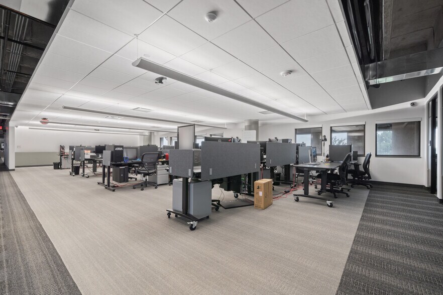 More Photos Of 7620 Guadalupe St, Austin Office For Lease