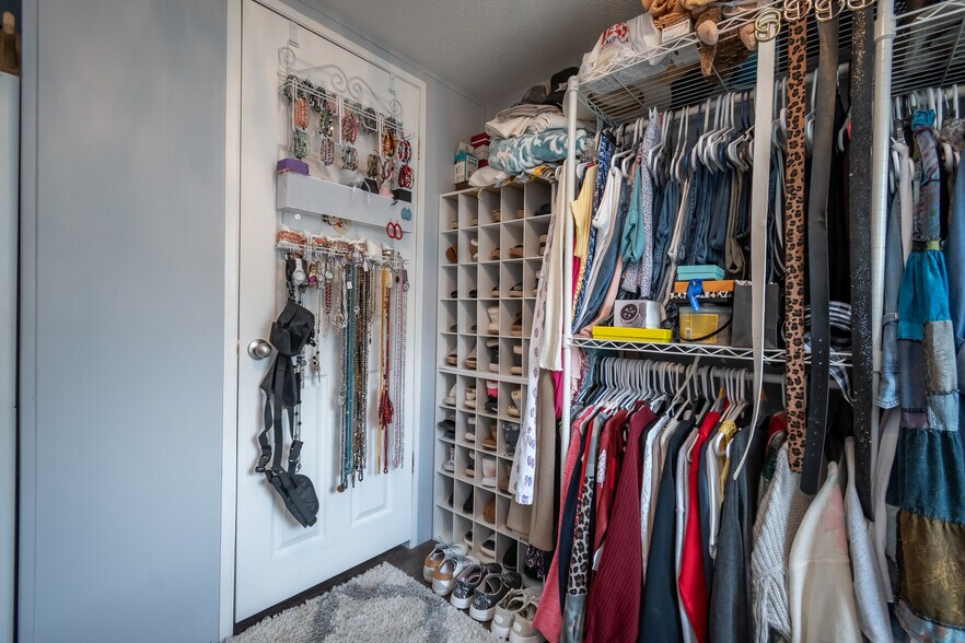 More Photos Of 3655 Neese Commerce Rd, Hull Multifamily For Sale