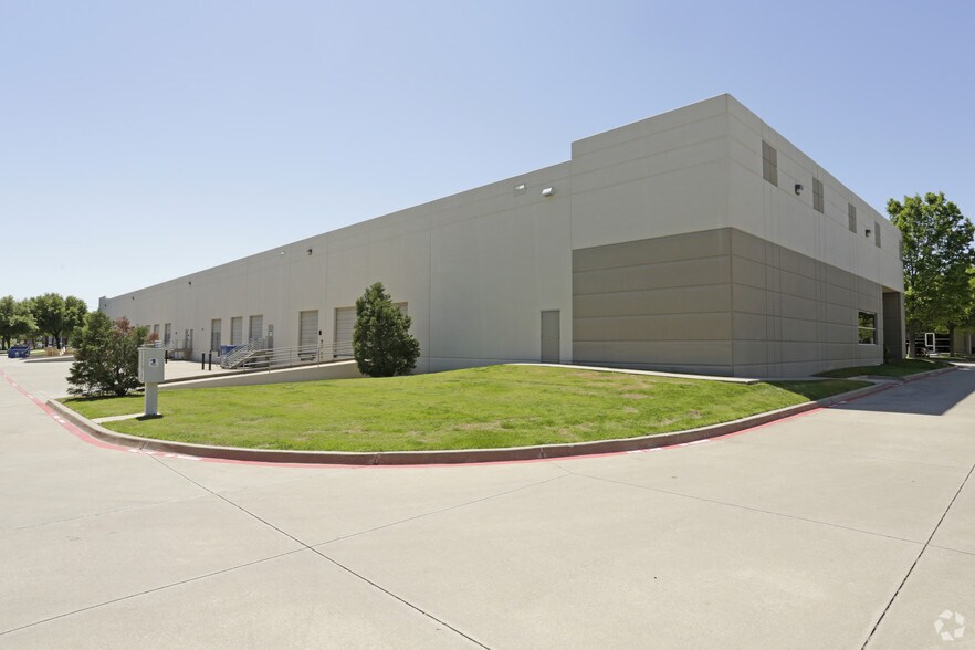 More Photos Of 440 Wrangler Dr, Coppell Industrial For Sale