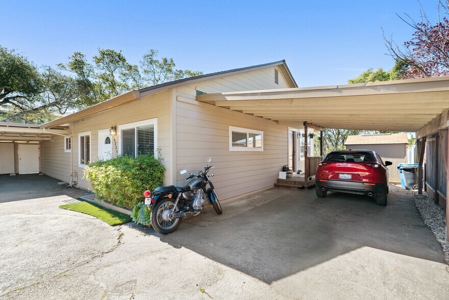 More Photos Of 420 Capitola Road Ext, Santa Cruz Apartments For Sale