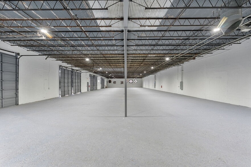 More Photos Of 2240 SW 34th St, Fort Lauderdale Warehouse For Sale