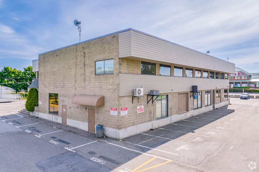 More Photos Of 120 176 St, Surrey Office For Sale