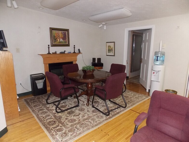 More Photos Of 12 Washburn St, Worcester Warehouse For Sale