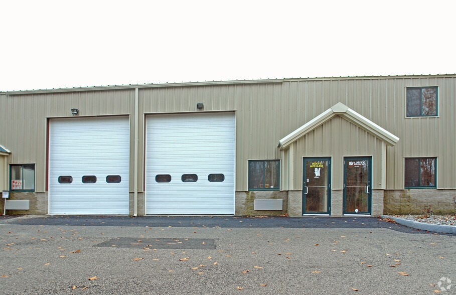 More Photos Of 59-73 Rainmaker Dr, Portland Service For Sale