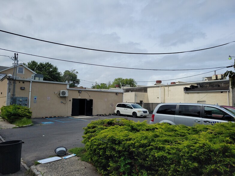 More Photos Of 260 Main St, Keansburg Flex For Lease
