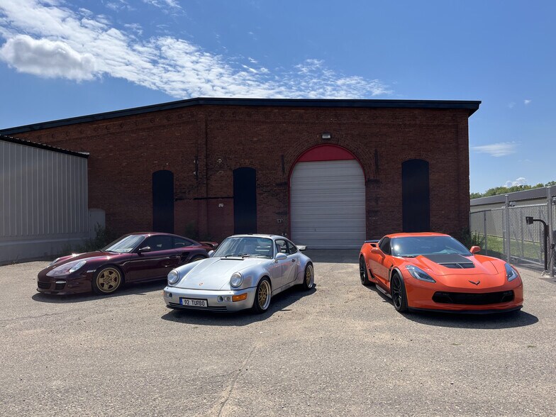 More Photos Of 247 Monroe St N, Hudson Industrial For Sale