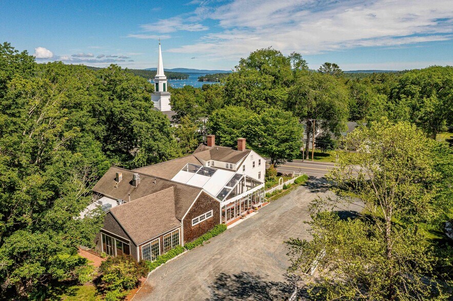 More Photos Of 33 Tenney Hl, Blue Hill Restaurant For Sale