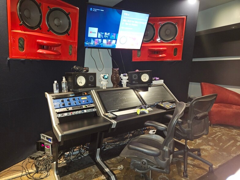 More Photos Of 949 Image Ave NW, Atlanta Loft Creative Space For Lease