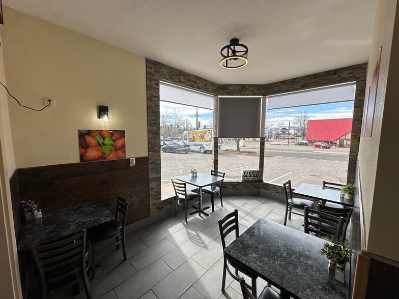 More Photos Of 1399 W Littleton Blvd, Littleton Restaurant For Sale