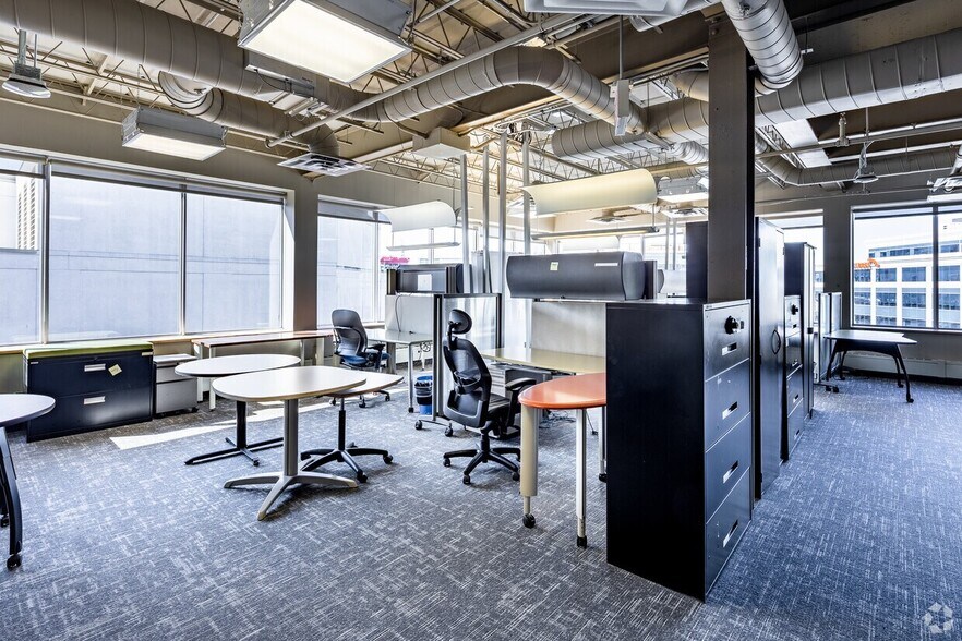 More Photos Of 191 Prom Du Portage, Gatineau Office For Lease