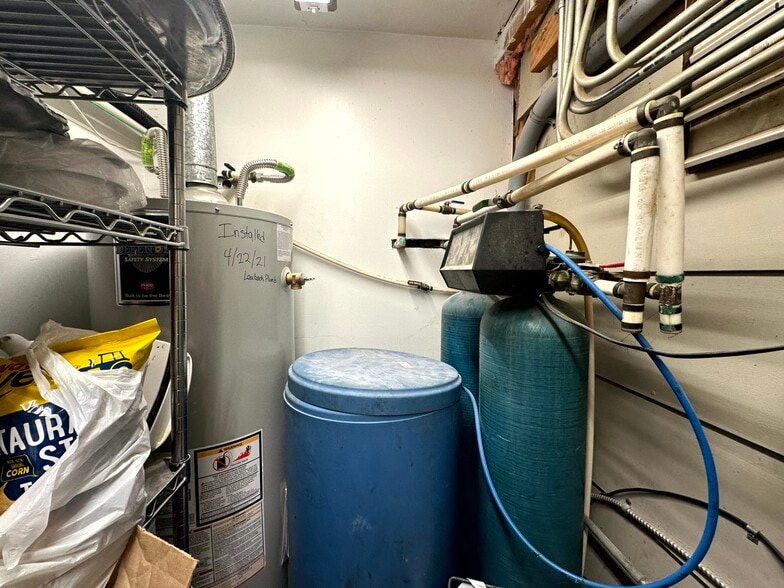 More Photos Of 812 W Oklahoma, Okeene Convenience Store For Sale