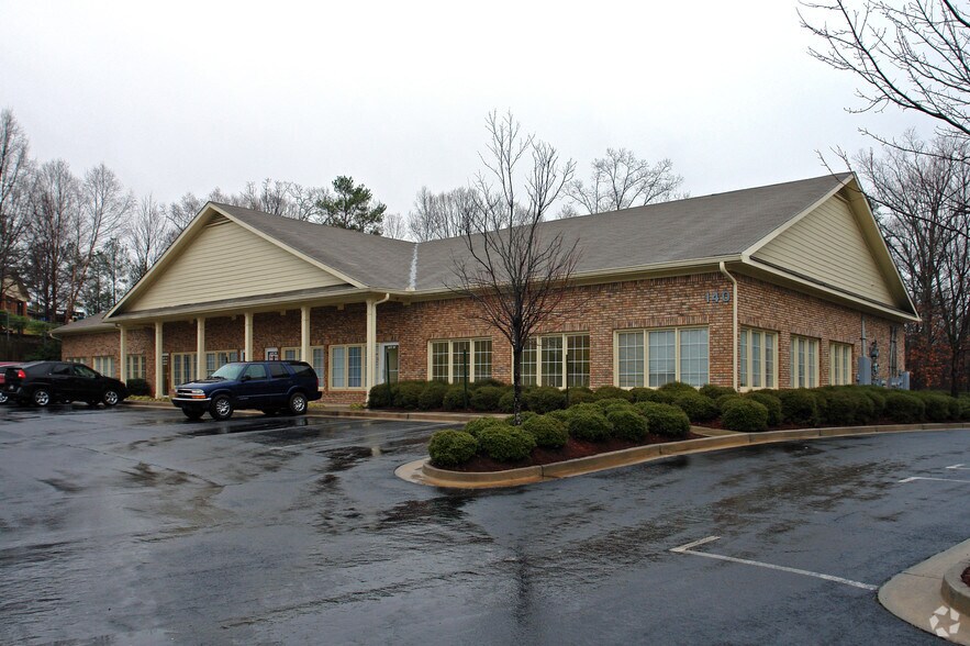 More Photos Of 140 Carnegie Pl, Fayetteville Medical For Lease