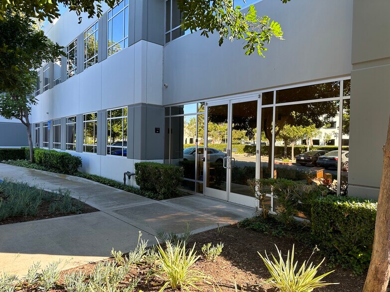 More Photos Of 200 Goddard, Irvine Research And Development For Sale