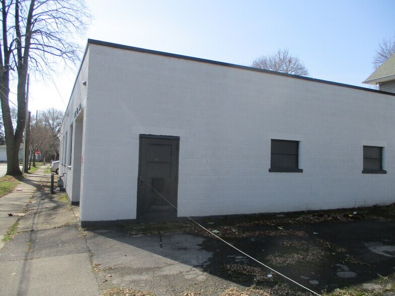 More Photos Of 21 Klein St, Rochester Industrial For Lease