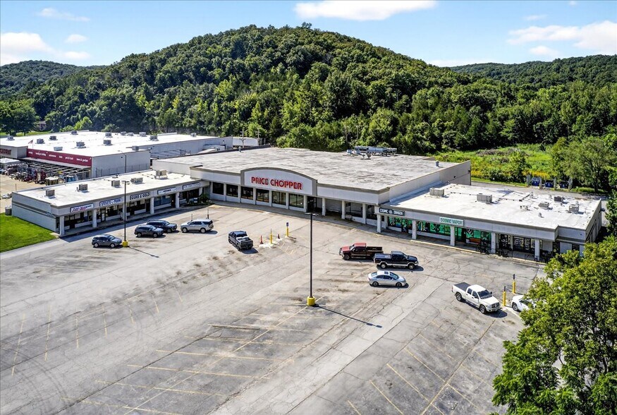 More Photos Of 4634-4639 Gravois Rd, House Spgs, House Springs Supermarket For Lease