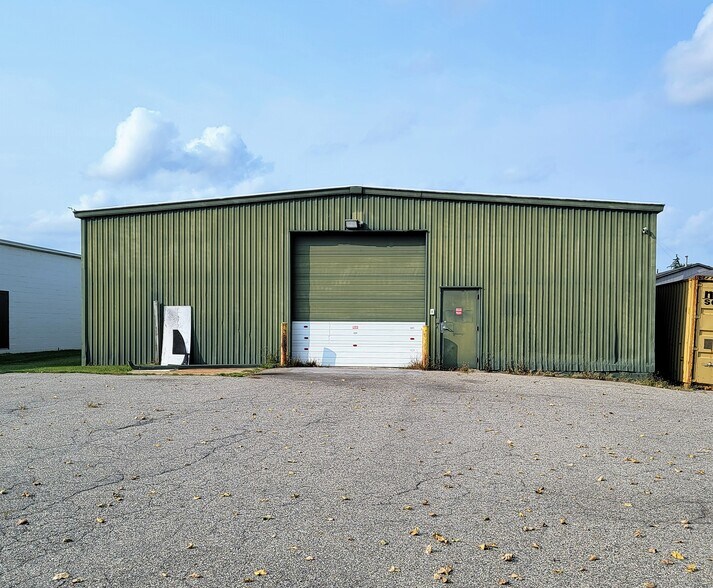 More Photos Of 6071 Jackson Rd, Ann Arbor Distribution For Sale