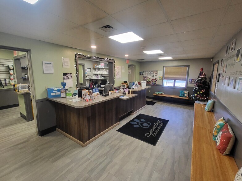 More Photos Of 1340 Lincoln Way E, Chambersburg Office For Sale