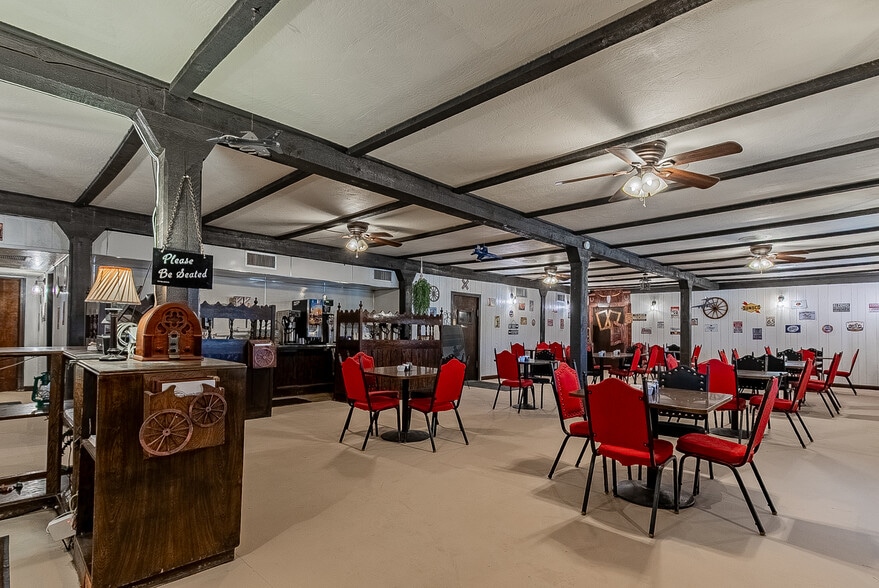 More Photos Of 8575 S Avenue 40 E, Tacna General Retail For Sale