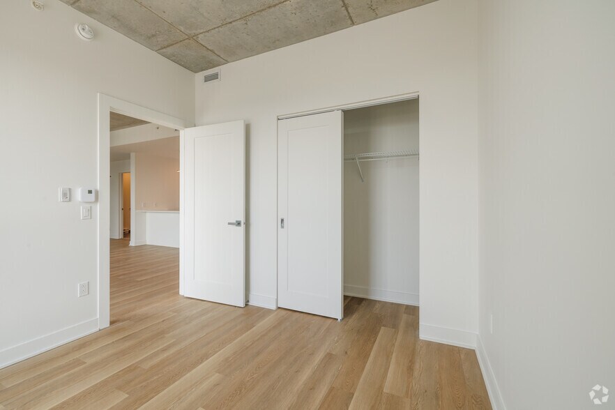 More Photos Of 5200 St De La Savane, Montréal Apartments For Lease