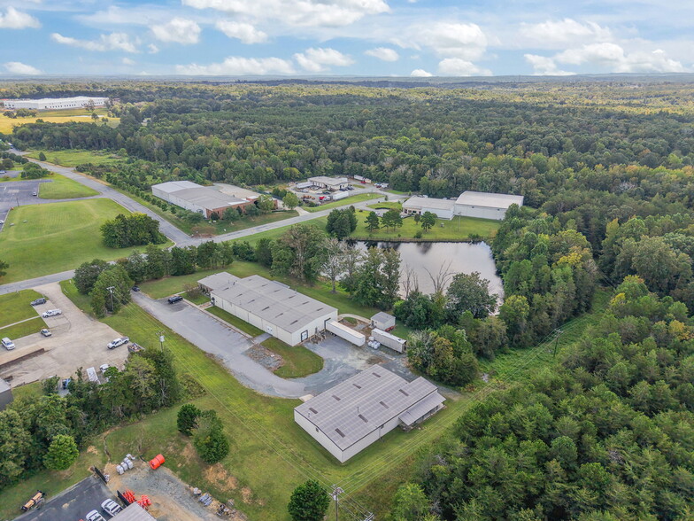 More Photos Of 2245 A Air Park Dr, Burlington Warehouse For Lease