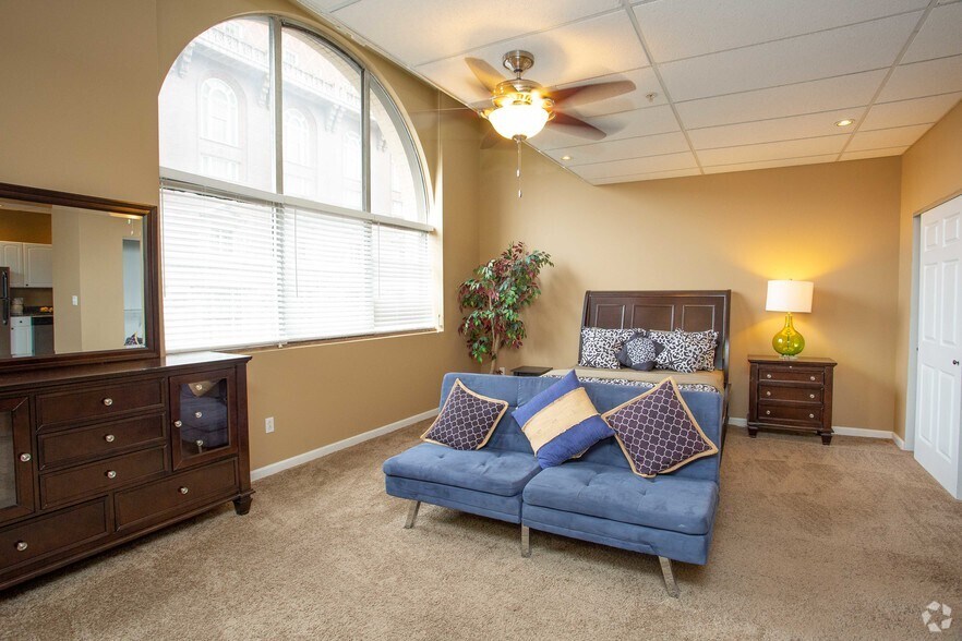 More Photos Of 555 N 4th St, Saint Louis Apartments For Sale