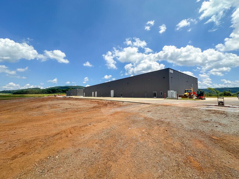 More Photos Of 2000 Bob Wade NW ln, Huntsville Industrial For Lease